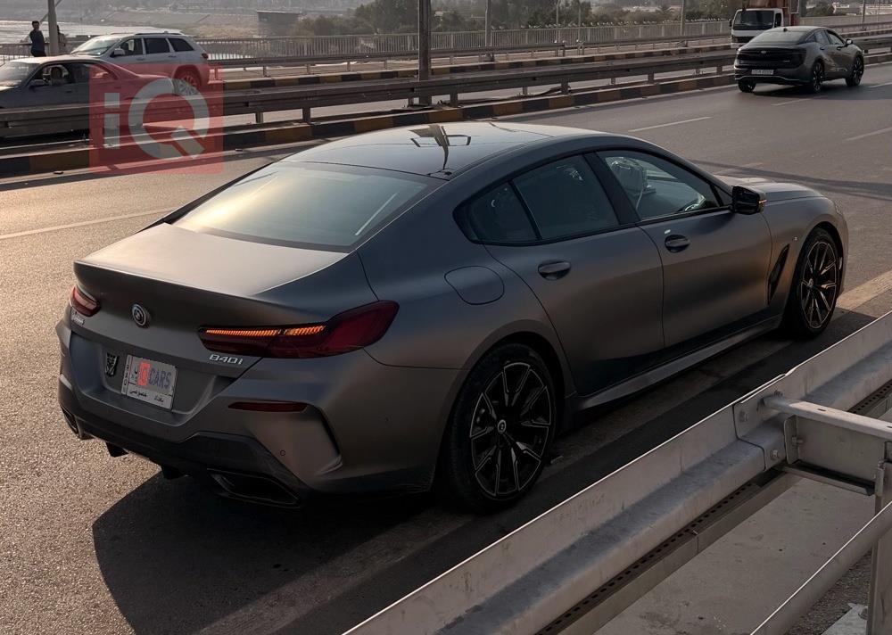 بي ام دبليو 8 الفئة